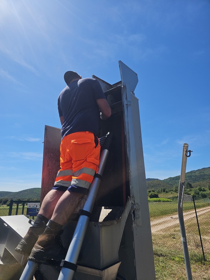 Renouvellement du motoréducteur - Véreilhes commune de La Tour sur Orb